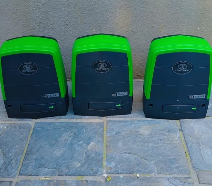 Centurion D5 Smart gate motors